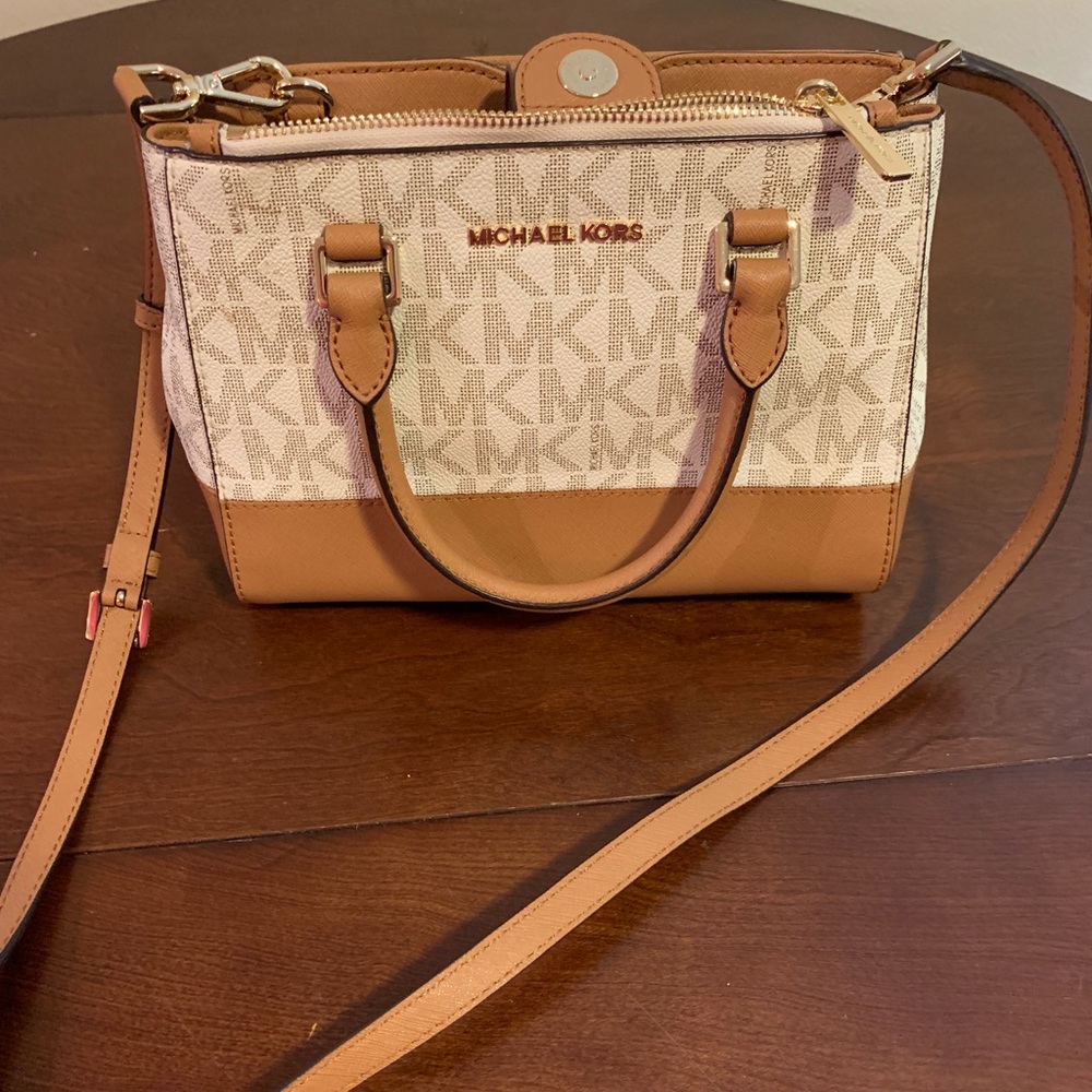 Michael Kors Crossbody